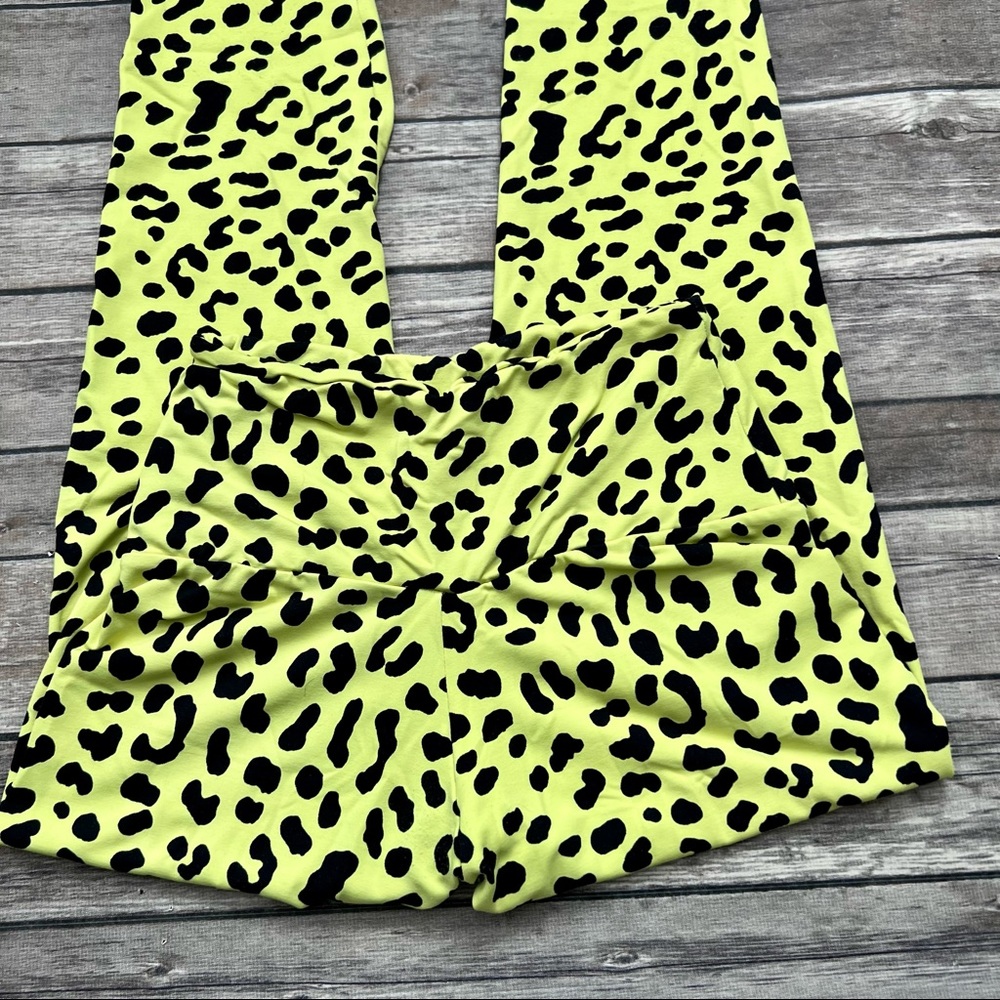 Booty by Brabants Neon Yellow Amazon Baby Leopard Leggings OS - Picture 4 of 8